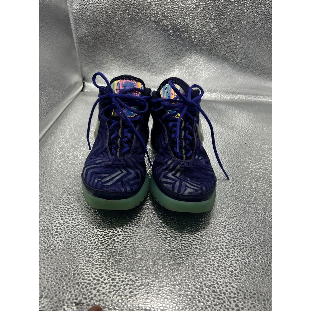 Nike LeBron 19 Low GS Magic Fruity Pebbles Purple DQ81272-501 Kids Size 4Y